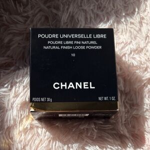CHANEL Poudre Universelle Libre - Black and Gold